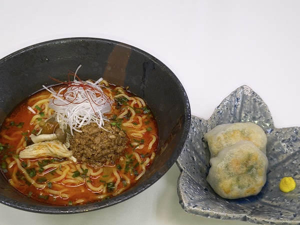 伊豆みそのきのこ担々麺