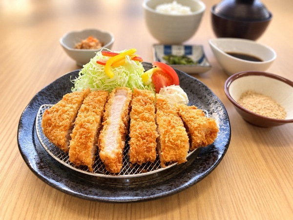 とんかつ定食