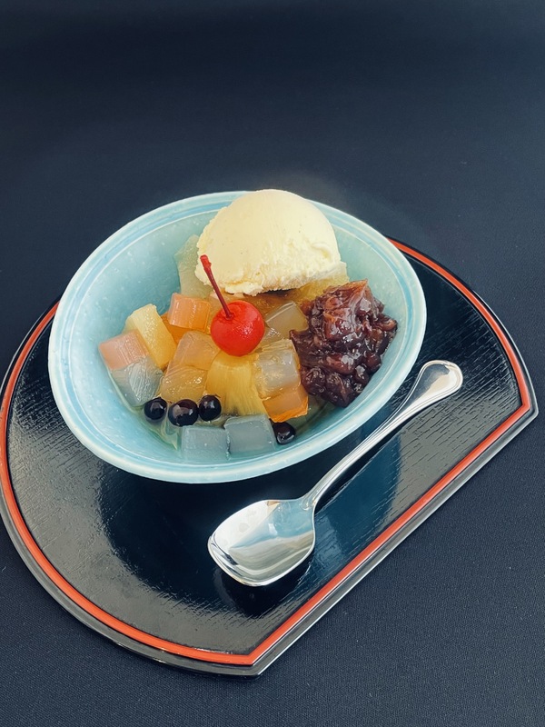 クリームあんみつ