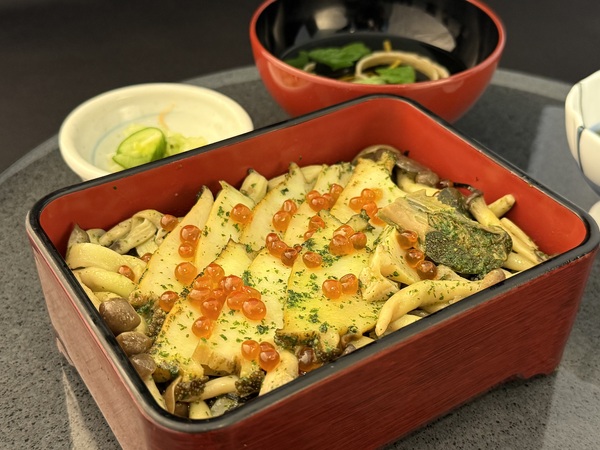 鮑ガーリックバター重イクラ添え