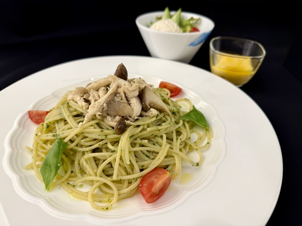 3種の茸と鶏肉のジェノベーゼ