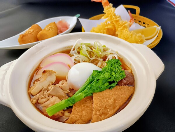 早春　味噌煮込みきしめん