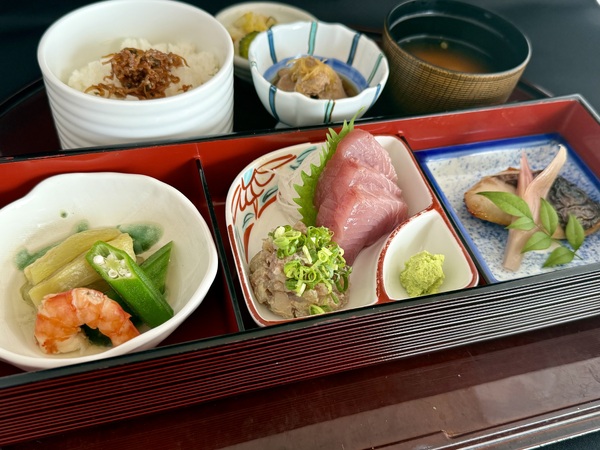 勝浦御膳