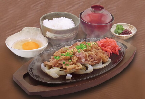 スタミナ牛バラ鉄板焼膳
