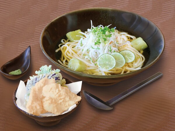 冷やしとり天うどん