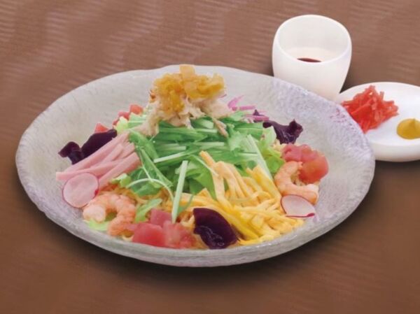 シャキシャキ野菜たっぷり冷やし中華