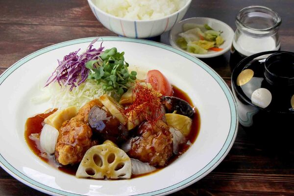 鶏肉の黒麹もろみ酢あんかけ