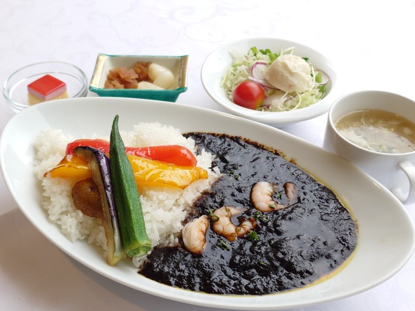 ブラック海老カレー