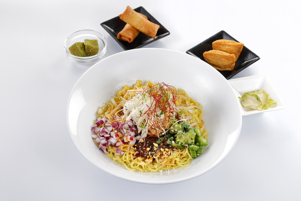 汁なし担々麺