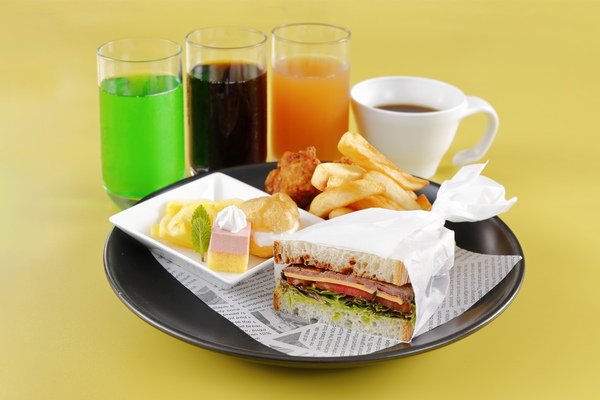   〇軽食＆ソフトドリンクプラン  