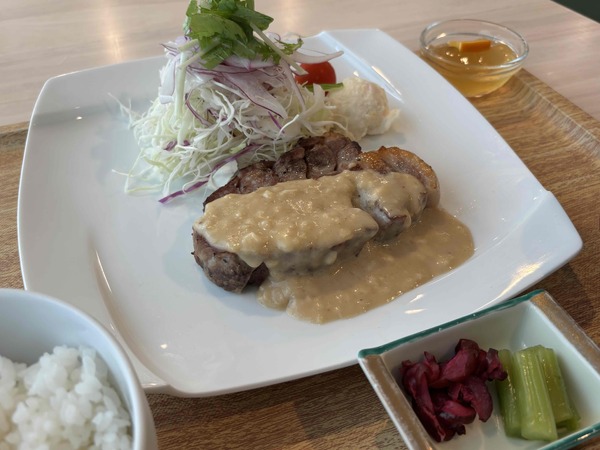厚切りポークステーキ