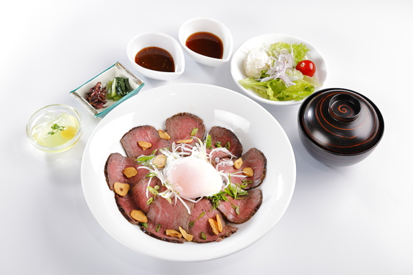 国産牛のローストビーフ丼