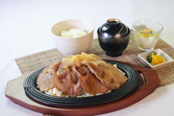 那須郡司豚の鉄板生姜焼