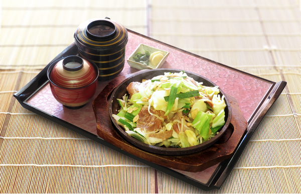 豚肉のスタミナ鉄板焼き