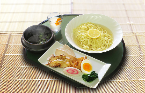 昆布出汁　つけ麺