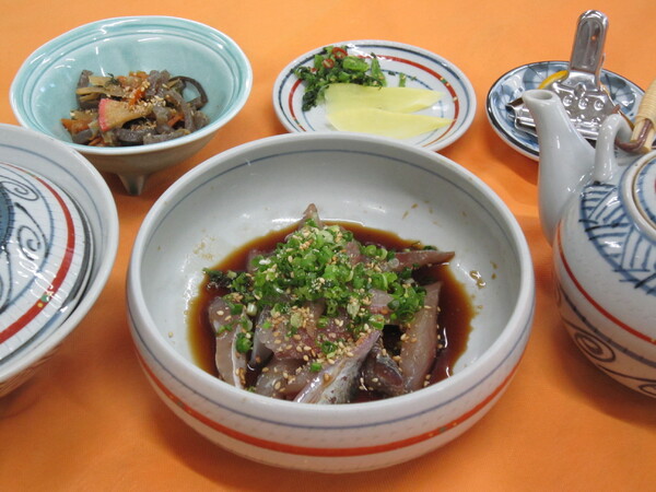 関あじの琉球定食