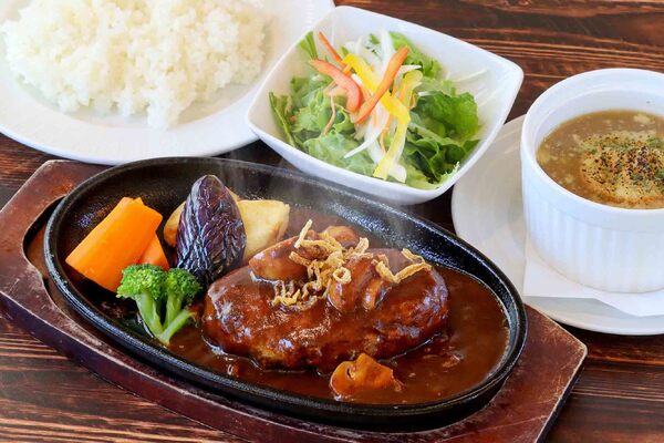 手捏ねハンバーグ