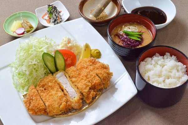 ロースカツ膳