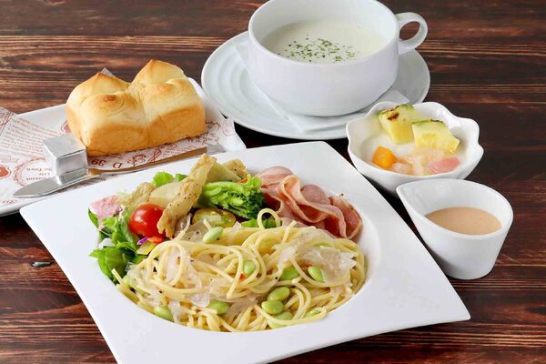 サラダランチ