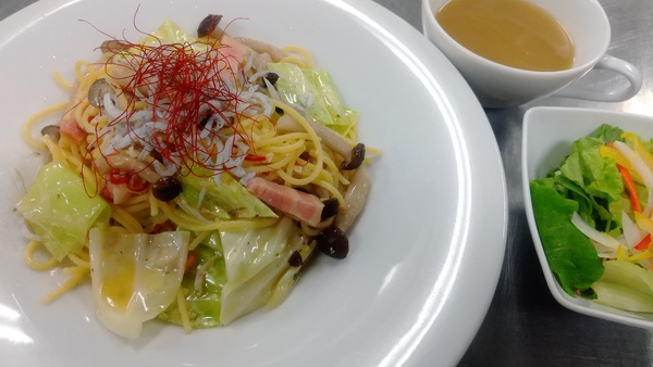 春キャベツとしらすのパスタ