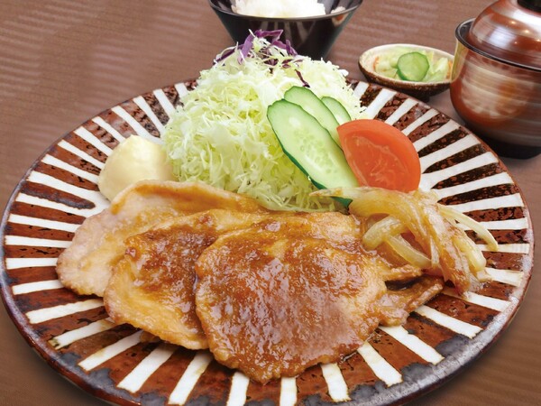 山西牧場 豚の生姜焼き膳