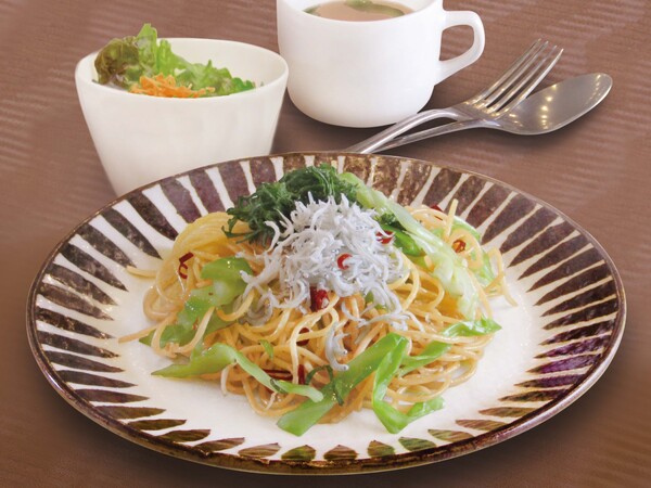 シラスとキャベツのペペロンチーノ