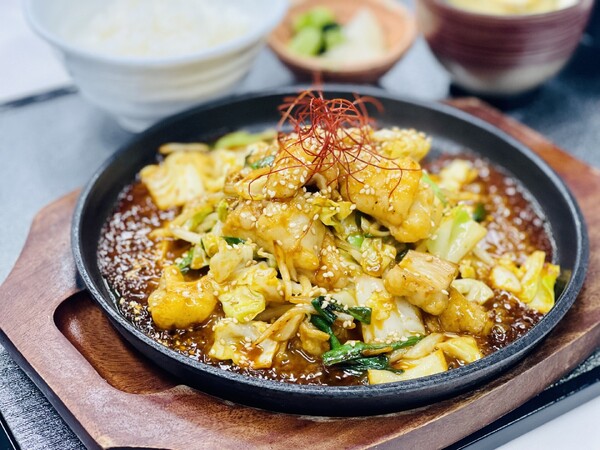 NEW 鉄板牛もつ焼き定食