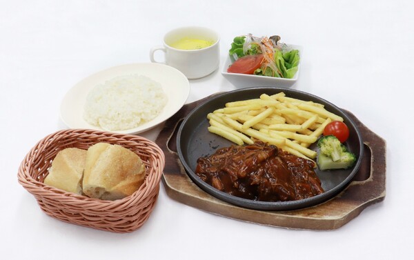 信州きのこのデミグラスハンバーグ