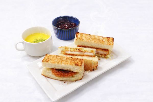 三元豚ロースカツサンド