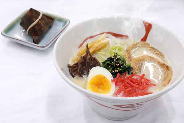 あっさり豚骨ラーメン