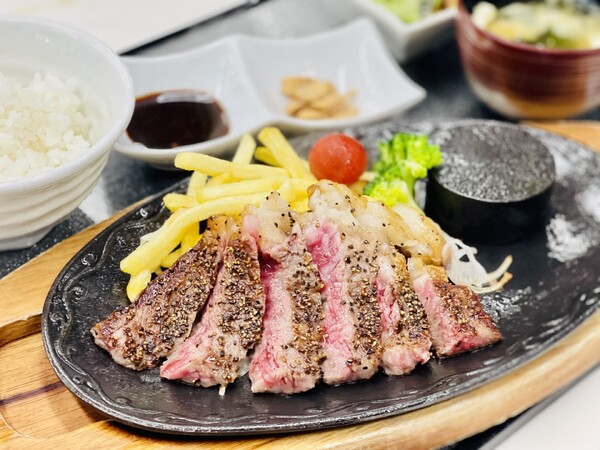 国産牛のステーキ膳