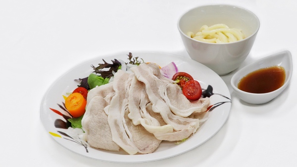 信州野菜の冷しゃぶサラダうどん