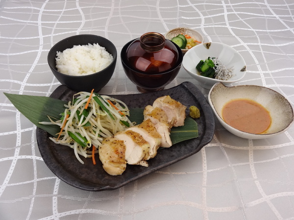 つくば鶏の岩塩焼き