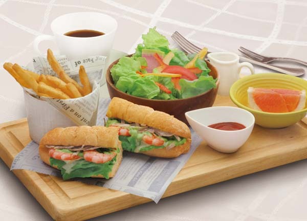 海老とアボカドサンド ~珈琲付~