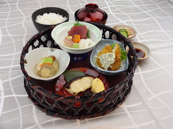 籠盛りお魚々膳