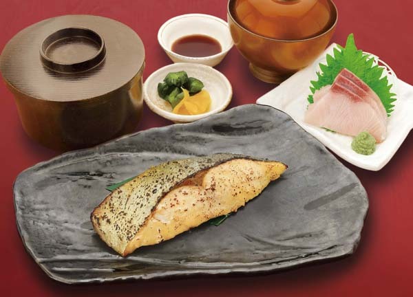 焼魚とお刺身膳